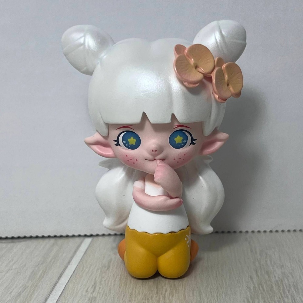 Pop Mart Fairy Zoe Zodiac Whispering Flower Series Sagittarius Figure Horse Girl